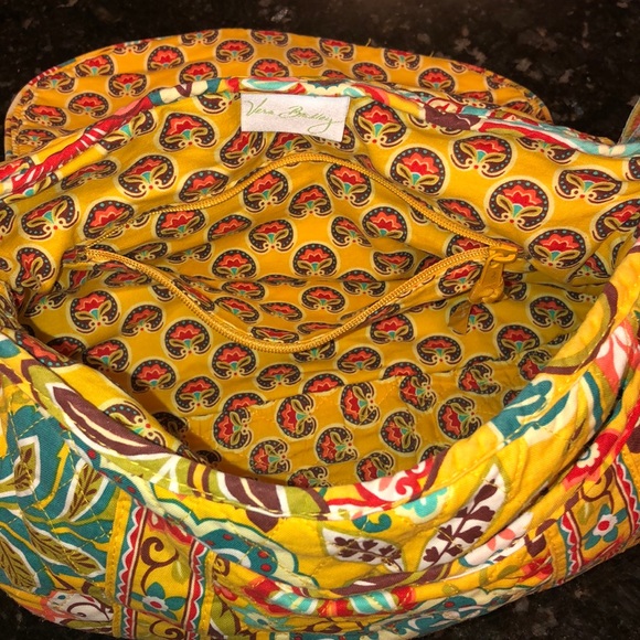 Vera Bradley Bag. Gently used. - Picture 3 of 7